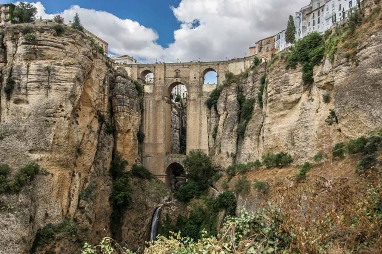 Imagen del puente de Ronda, destino de las excursiones de Viaja en Minibus