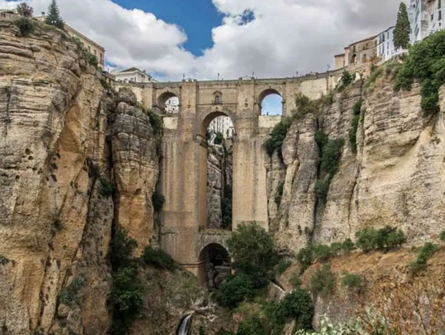 Viaje a Ronda en autob&uacute;s